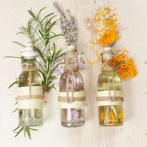 How To Use Essential Oils For Acne