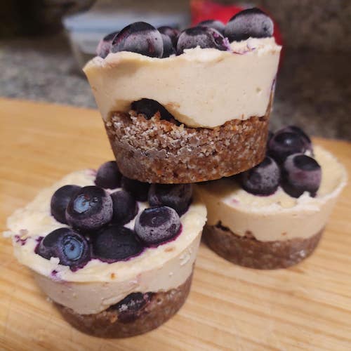 Melly's Raw Vegan Blueberry Lemon Cheesecakes