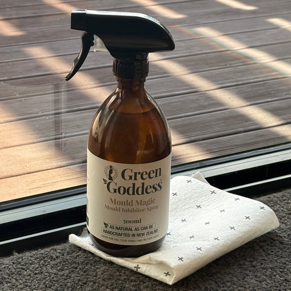 Keep Mould & Mildew at Bay Naturally