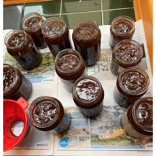 spicy peach chutney