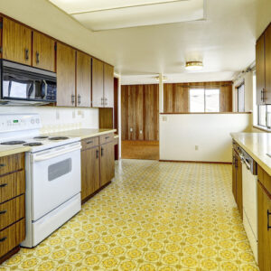 linoleum floor in kitchen