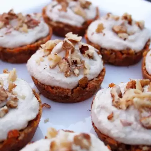 mini raw carrot cakes gluten free