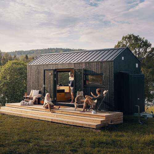 tiny house hub picture