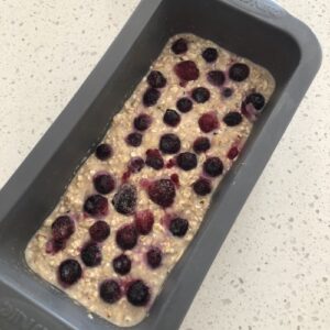 banana oat loaf with berries